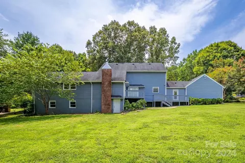 204 Castlegate Dr, Morganton, NC 28655 photo 38