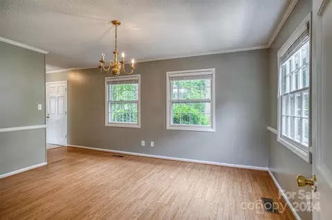 204 Castlegate Dr, Morganton, NC 28655 photo 12