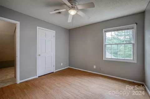 204 Castlegate Dr, Morganton, NC 28655 photo 22