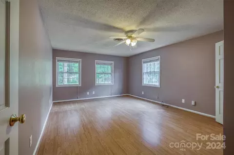204 Castlegate Dr, Morganton, NC 28655 photo 26