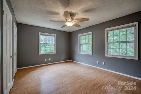 204 Castlegate Dr, Morganton, NC 28655 photo 21