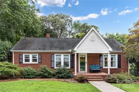 531 Splicewood Dr, Concord, NC 28027