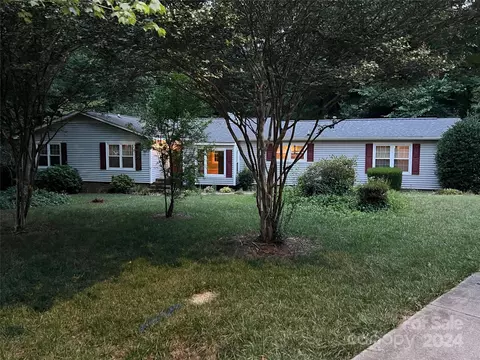 105 Emory Pl, Huntersville, NC 28078