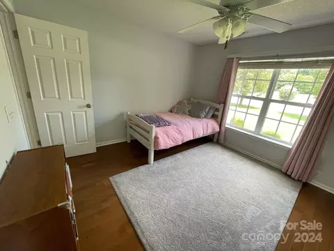 Bedroom - 500 Willowbrook Dr, Morganton, NC 28655 photo 3 of 6