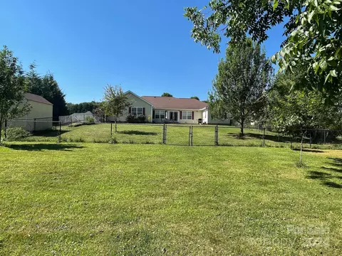 Exterior - 500 Willowbrook Dr, Morganton, NC 28655 photo 4 of 4