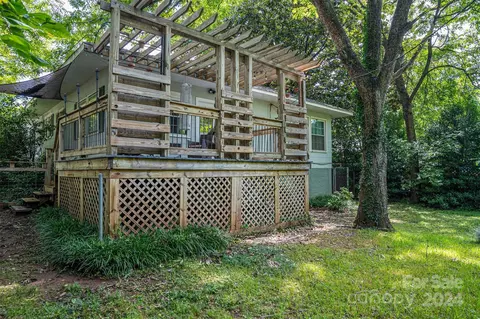Exterior - 166 Eighth Ave, Cramerton, NC 28032 photo 9 of 12