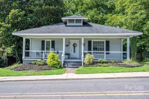 166 Eighth Ave, Cramerton, NC 28032