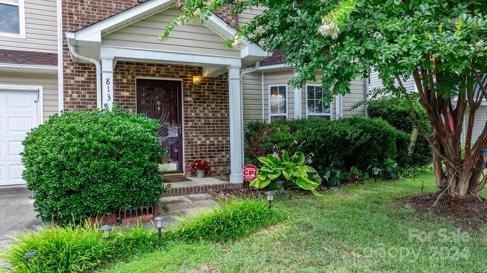 Exterior - 813 Raindrops Rd, Gastonia, NC 28054 photo 1 of 4