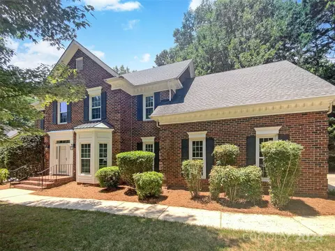 5619 Mallard Grove Rd, Charlotte, NC 28269