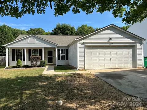 6617 Ziegler Ln, Charlotte, NC 28269