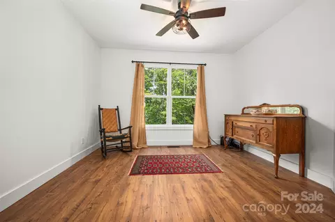 Bedroom - 1396 Braewick Rd, Tryon, NC 28782 photo 1 of 6