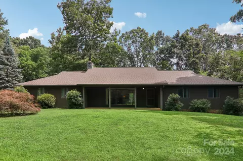 141 Stiles Rd, Canton, NC 28716