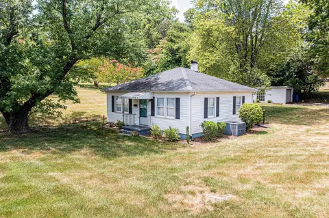 506 12th St, Hickory, NC 28602