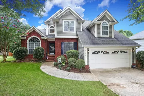 6206 Limey Ct, Charlotte, NC 28270