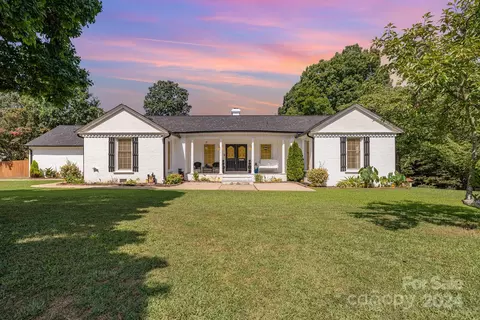 675 Harper Ln, Gastonia, NC 28054