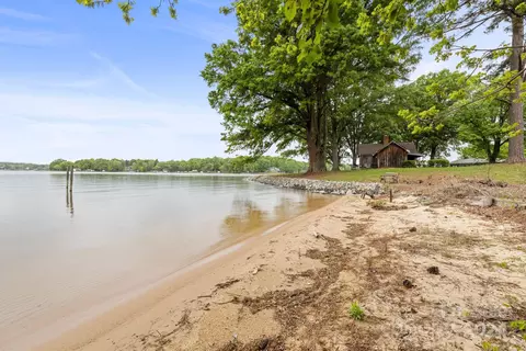 4673 Kiser Island Rd, Terrell, NC 28682 photo 3