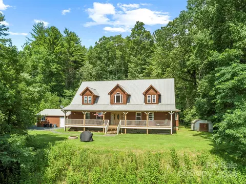 1930 Hamburg Rd, Bakersville, NC 28705