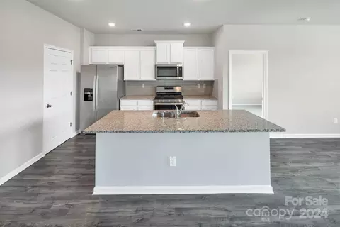 28 Madelyn Dr, Clyde, NC 28721 photo 7