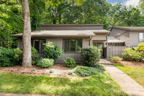 721 Crowfields Ln, Asheville, NC 28803