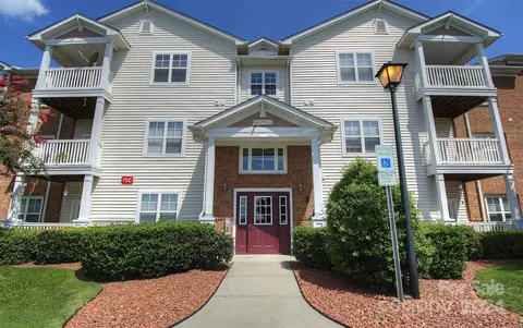 11266 Hyde Pointe Ct, Charlotte, NC 28262