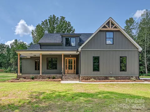 1438 Edgefield Rd, York, SC 29745