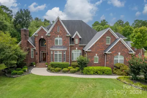 1095 Rolling Park Ln, Fort Mill, SC 29715