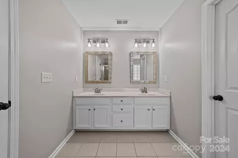 Bath - 10129 Squires Way, Cornelius, NC 28031 photo 2 of 3