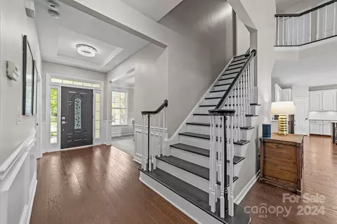Entry Way - 10129 Squires Way, Cornelius, NC 28031 photo 2 of 4