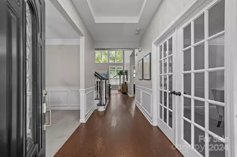 Entry Way - 10129 Squires Way, Cornelius, NC 28031 photo 1 of 4