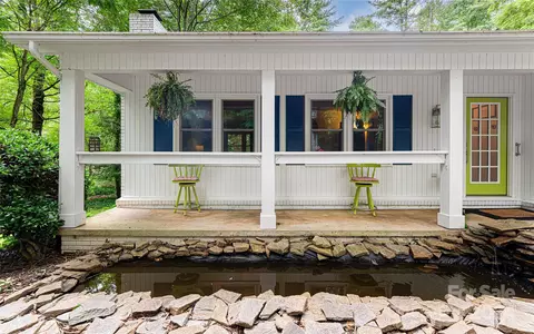 2514 Kanuga Rd, Hendersonville, NC 28739