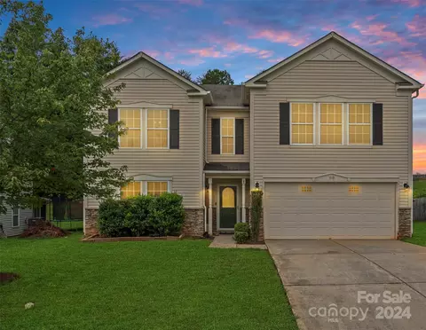 1119 Rainier Ln, Gastonia, NC 28052