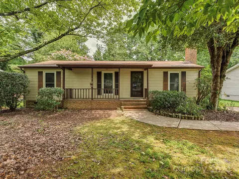 6700 Pueblo Ln, Charlotte, NC 28227