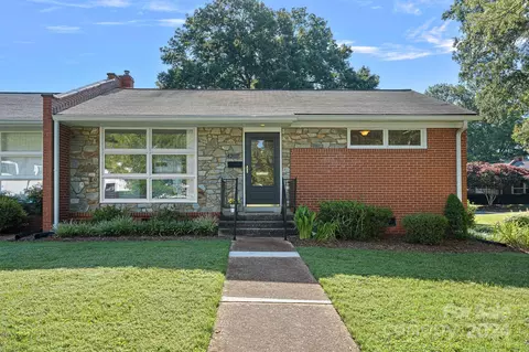 4207 Cheltenham Rd, Charlotte, NC 28211