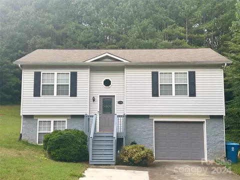 1796 Redberry Ln, Conover, NC 28613