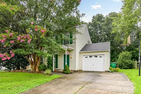 2015 Mallard Woods Pl, Charlotte, NC 28262