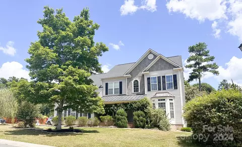 2403 Inkberry Ct, Clover, SC 29710