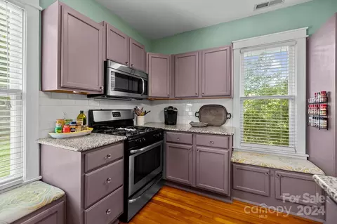 Kitchen - 284 8th Ave, Cramerton, NC 28032 photo 4 of 5