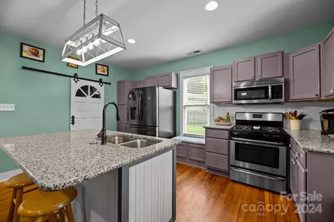 Kitchen - 284 8th Ave, Cramerton, NC 28032 photo 5 of 5