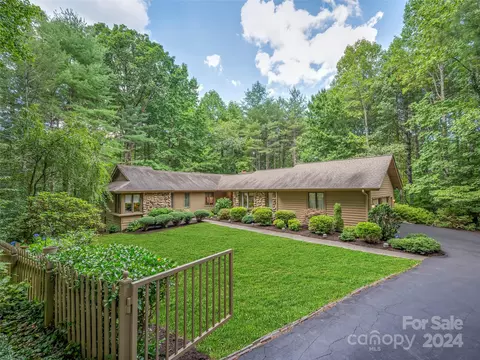 2507 Little River Rd, Hendersonville, NC 28739