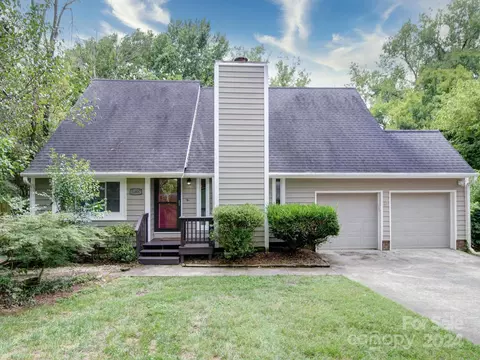 11837 Carmel Lakes Dr, Charlotte, NC 28226