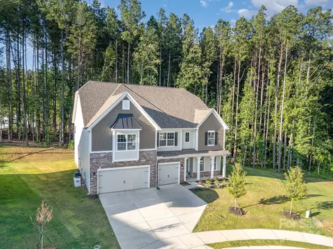 113 Vaughn Ct, Troutman, NC 28166