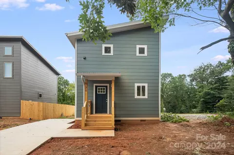 20 Oak Hill Dr, Asheville, NC 28806