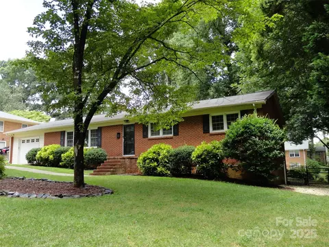 105 E Lockman St, Fort Mill, SC 29715