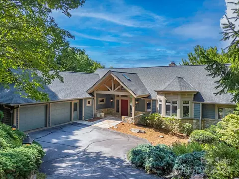 213 Bent Pine Trce, Hendersonville, NC 28739