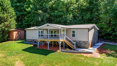 4870 Crystal Creek Rd, Morganton, NC 28655