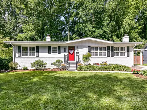 1021 Dresden Dr, Charlotte, NC 28205