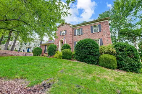 6314 Wind Ridge Dr, Charlotte, NC 28277