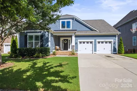 12218 Bonny Oaks Dr, Cornelius, NC 28031