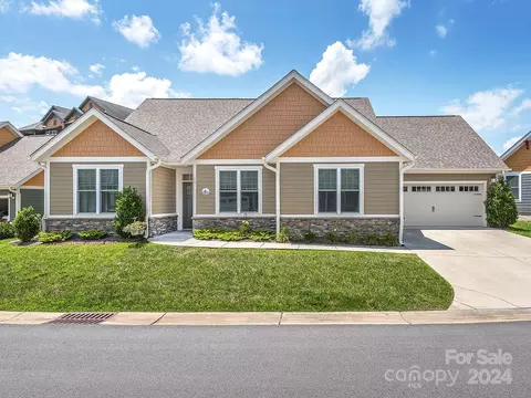 68 Creekside View Dr, Asheville, NC 28804