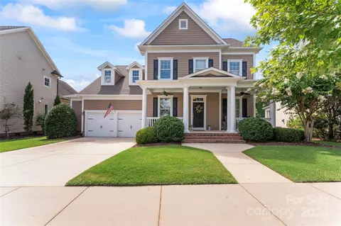 6059 Daphne Cir, Fort Mill, SC 29708 photo 2